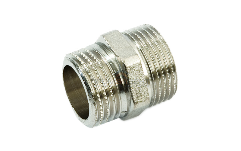 Ниппель латунный резьбовой равнопроходный STOUT - 1/2